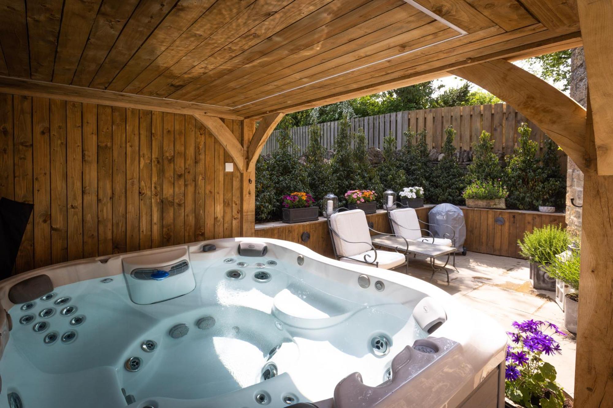 Cotswold Cottage With Hot Tub Bledington Dış mekan fotoğraf